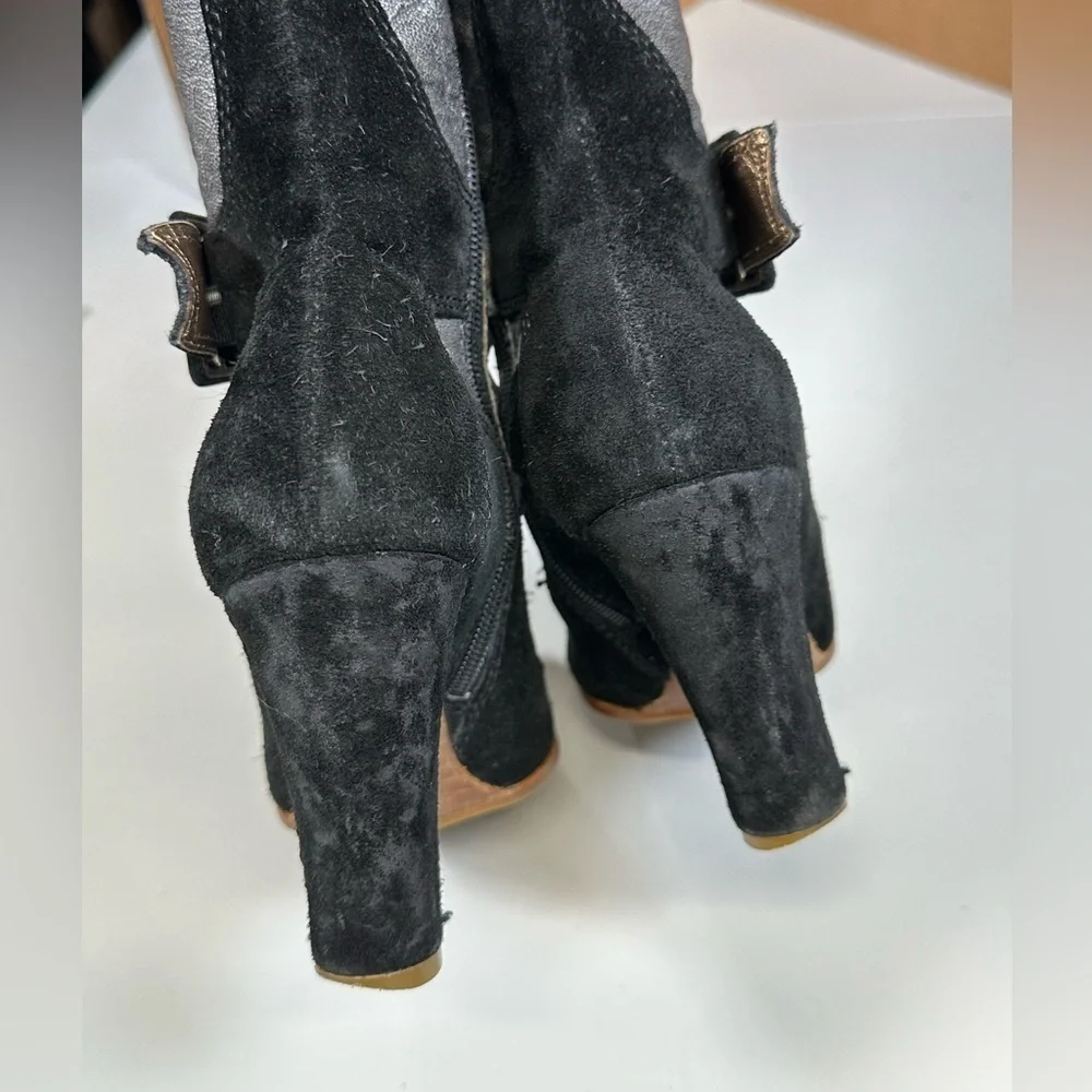 Donald J. Pliner Heidy Black Leather & Suede Wedge Boots Sz 8